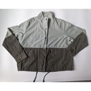 Blu Pepper Woman's Green/Fray Color Block Short Lightweight Jacket (Sz M*)